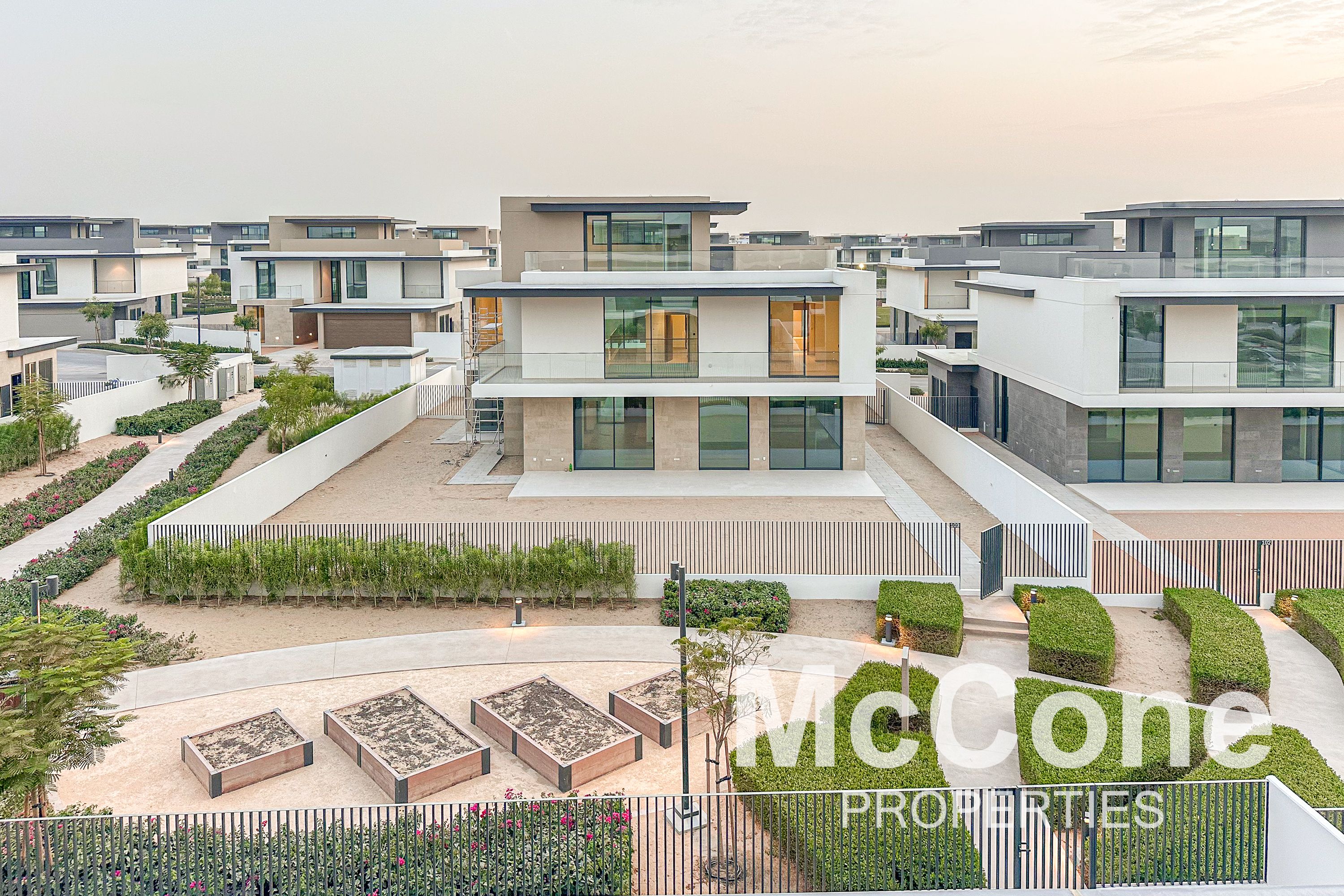 Brand New | Vacant | Spacious Layout