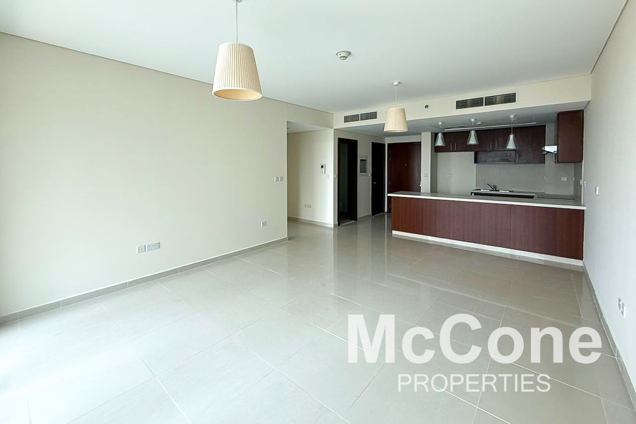 One Cheque | Stunning Golf Views | Spacious