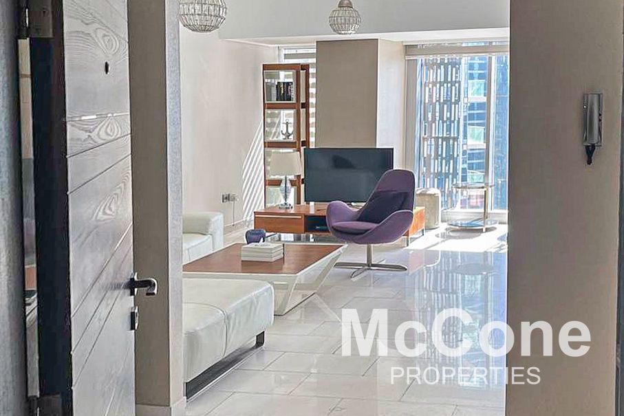 High Floor | Marina Canal View | Upgraded