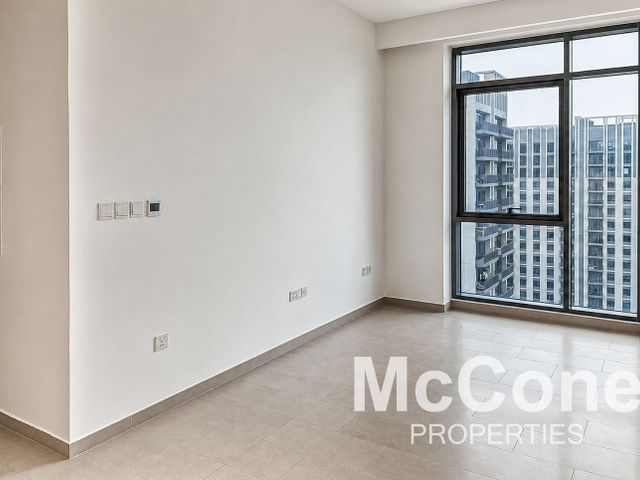 High Floor | Larger Layout | Vacant Now