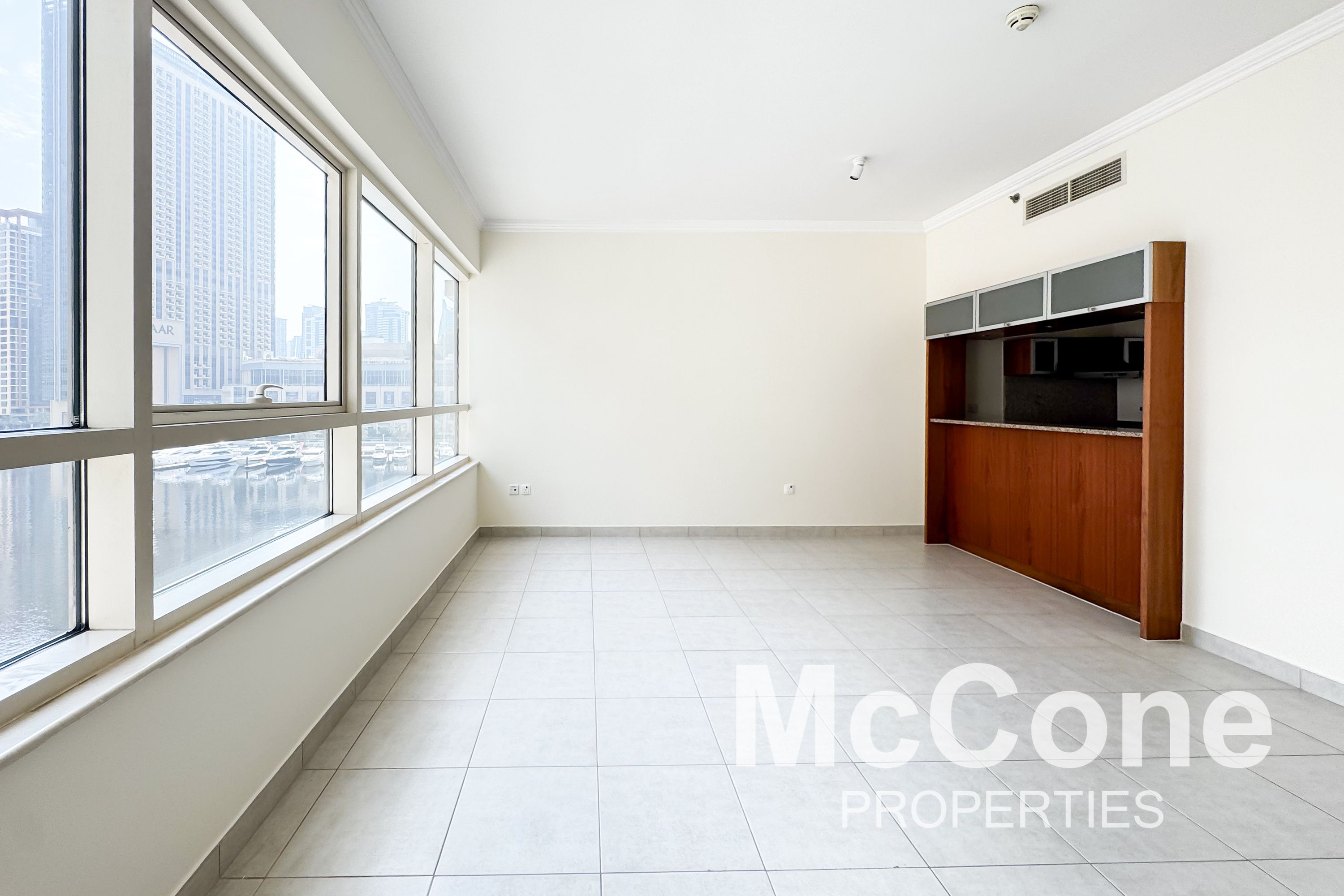 Marina View | Prime Location | Vacant