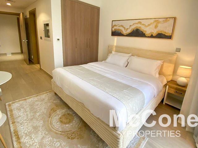 Furnished | Lagoon View | Oct Available