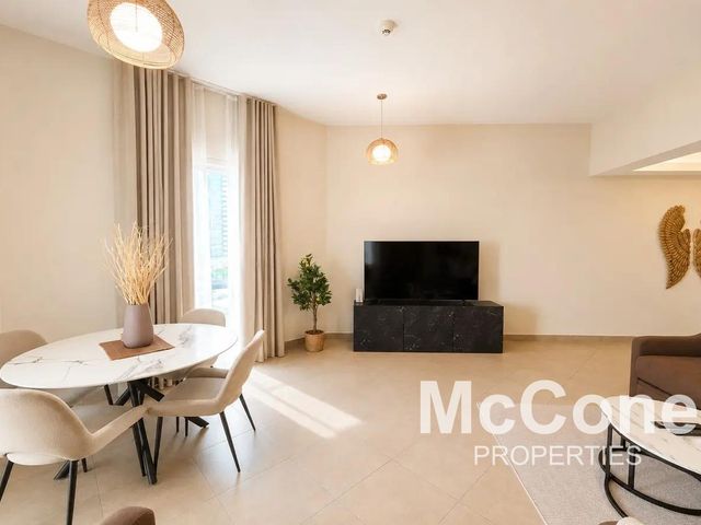 Upgraded | Near Metro | Fully Furnished