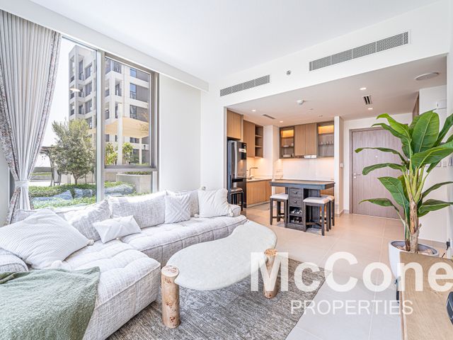 Low Floor | Corner Unit | Vacant | Fully Furnished