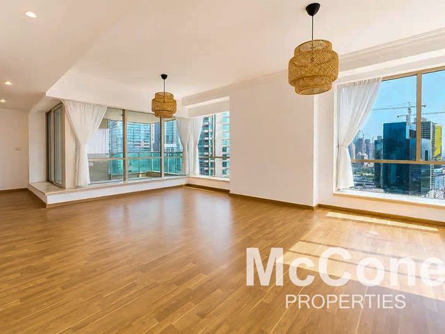 Marina View | Chiller Free | Maid's Room