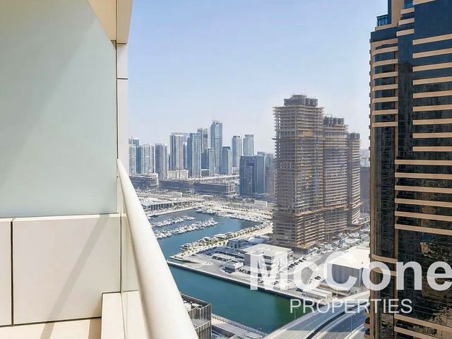 Upgraded | Fully Furnished | High Floor