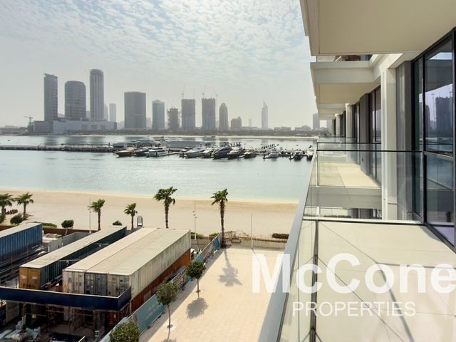 Marina View | Low Floor | Beach Access
