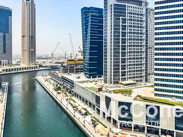 Canal View | Top Floor | Available Mid October