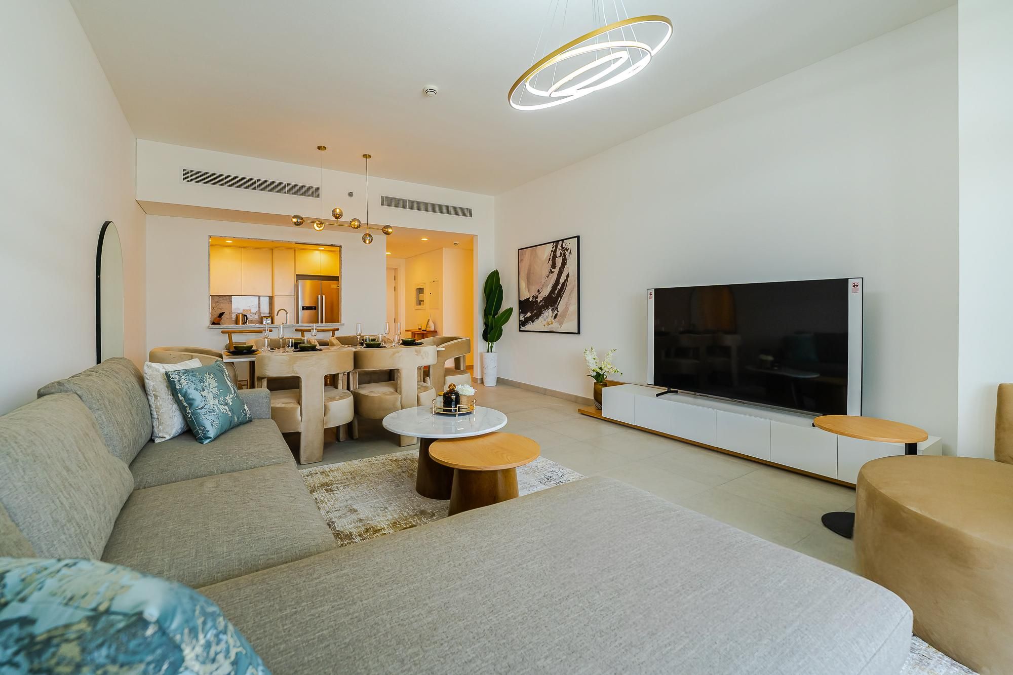 Vacant | Fully Furnished | Luxury