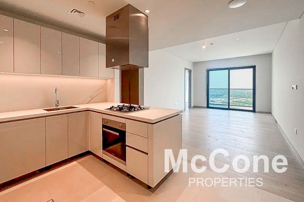 Community View | Modern | Spacious