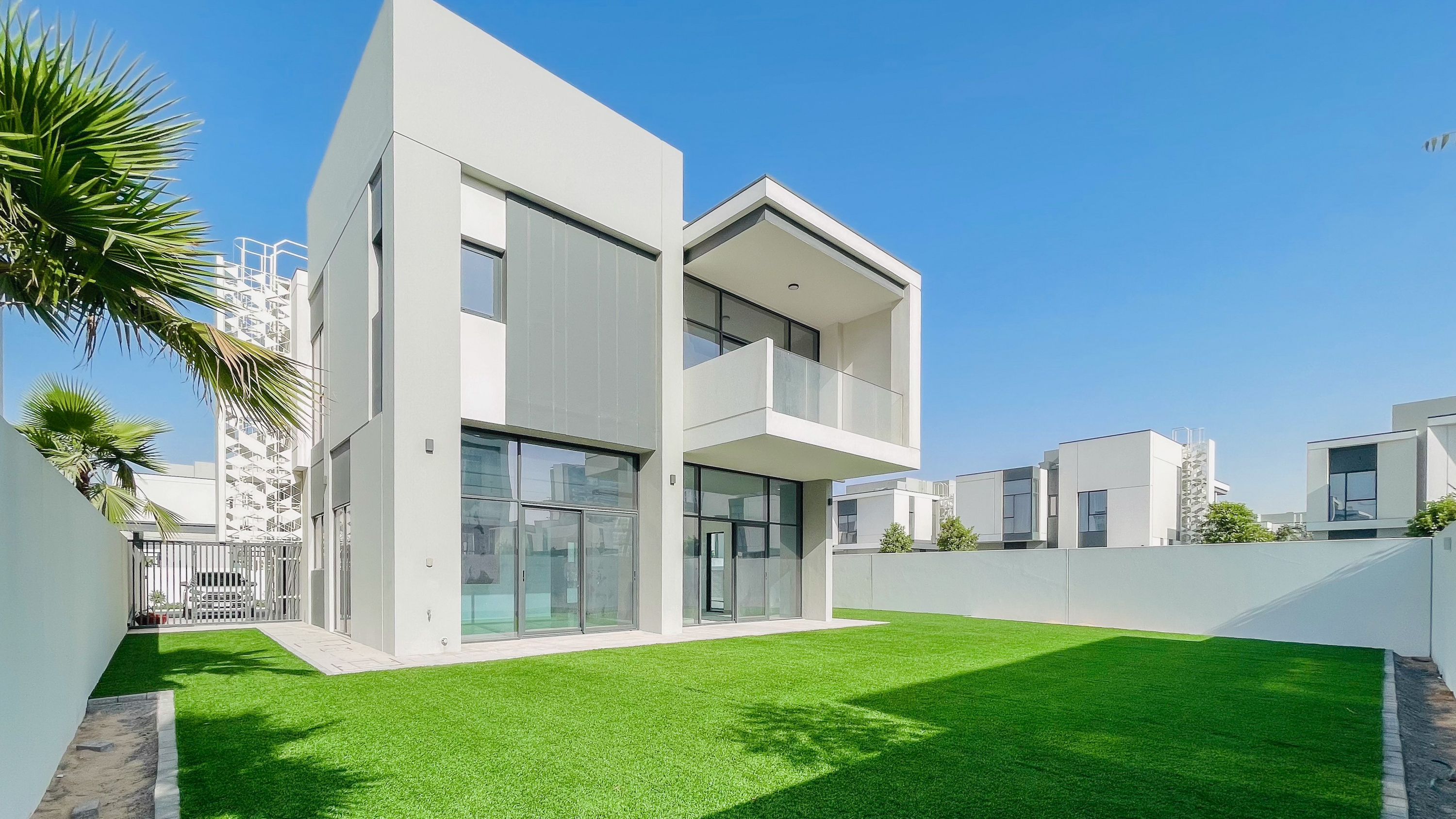 Spacious villa in Al Furjan with amenities within reach