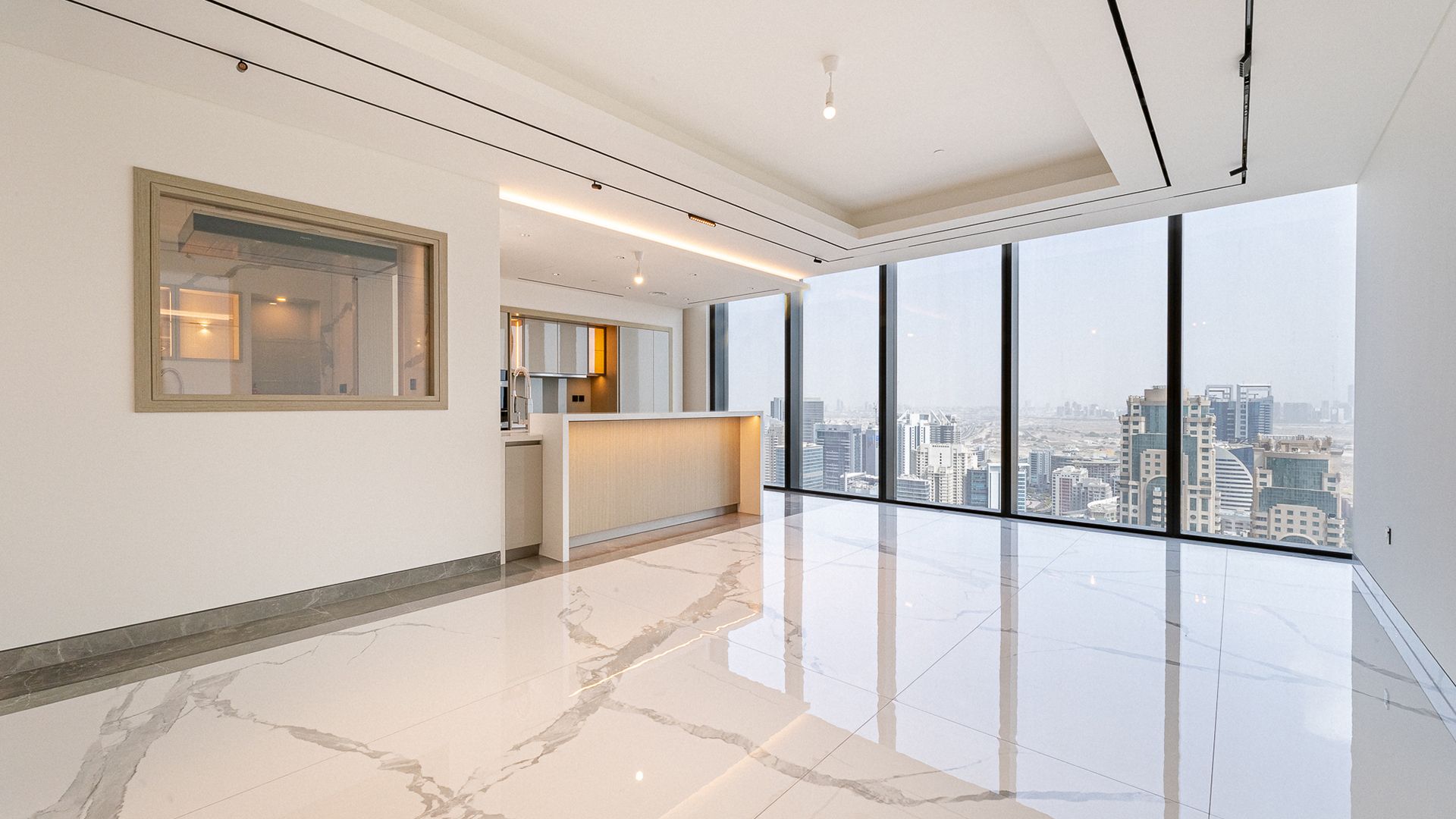 Luxury penthouse in Dubai Internet City with high floor