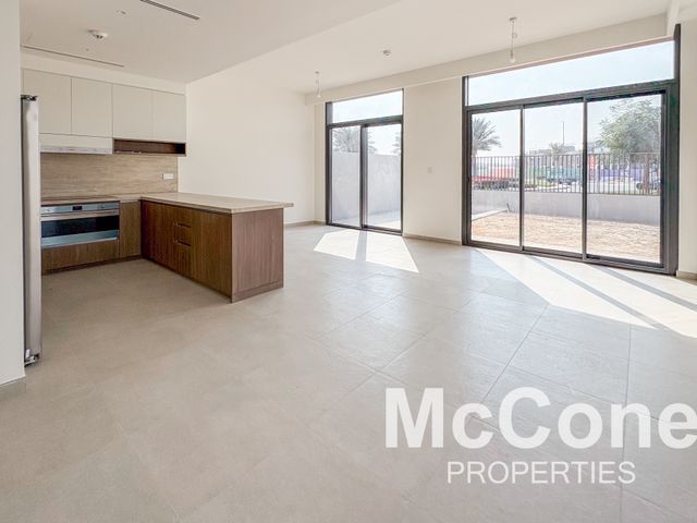 Green Belt | Great Location | Ready to Move