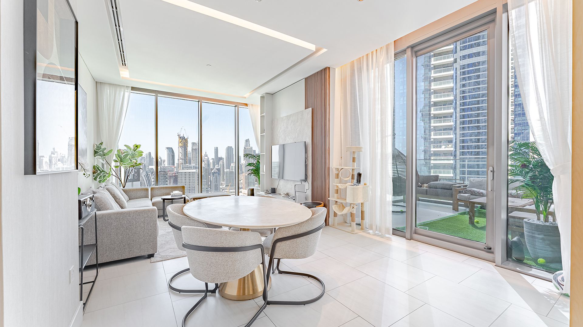 Upgraded apartment in Business Bay with Burj view