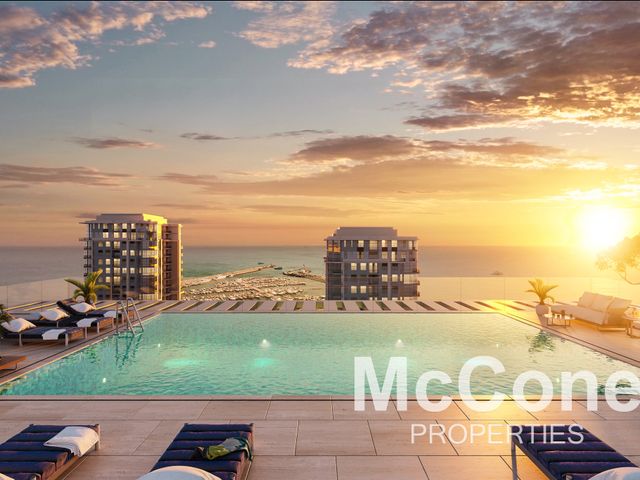 High End Finishes | Modern | Waterfront