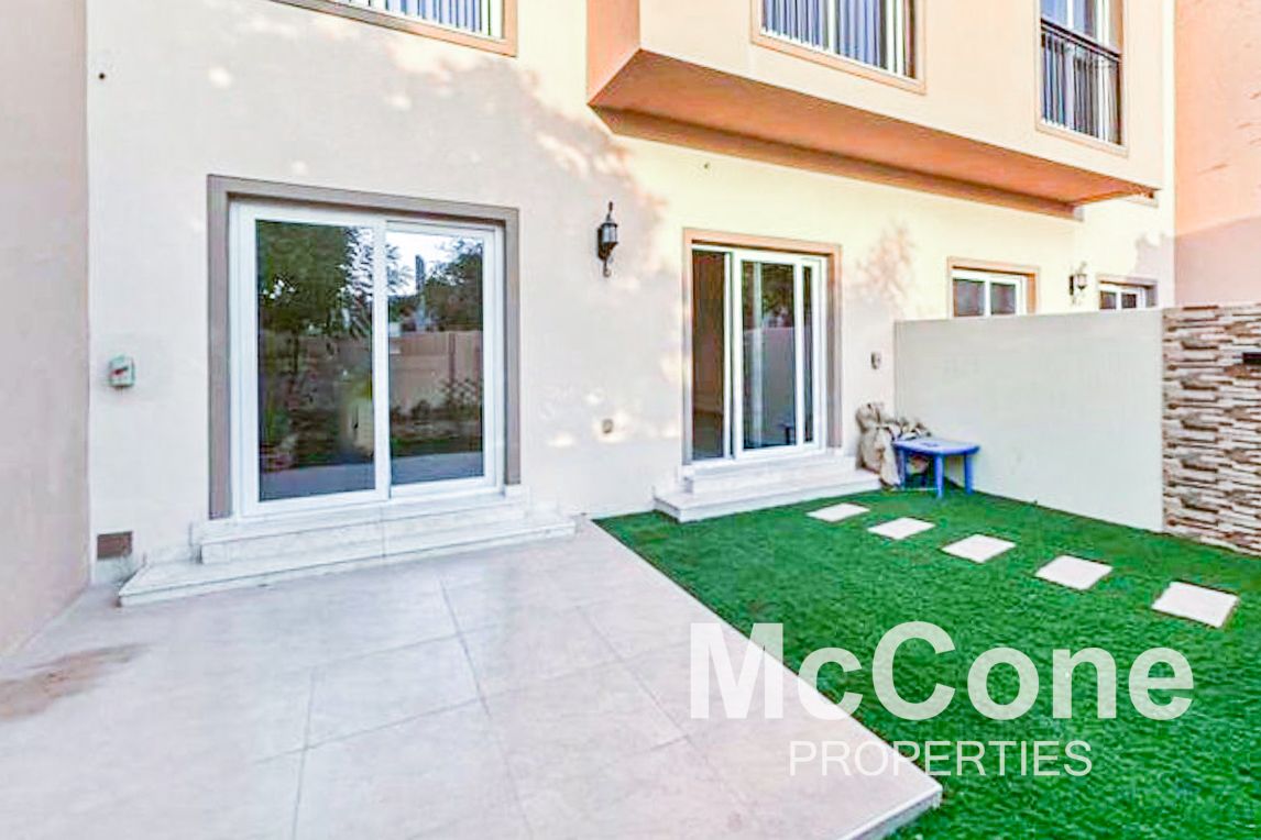 Single Row | Landscaped | Upgraded | Park Backing