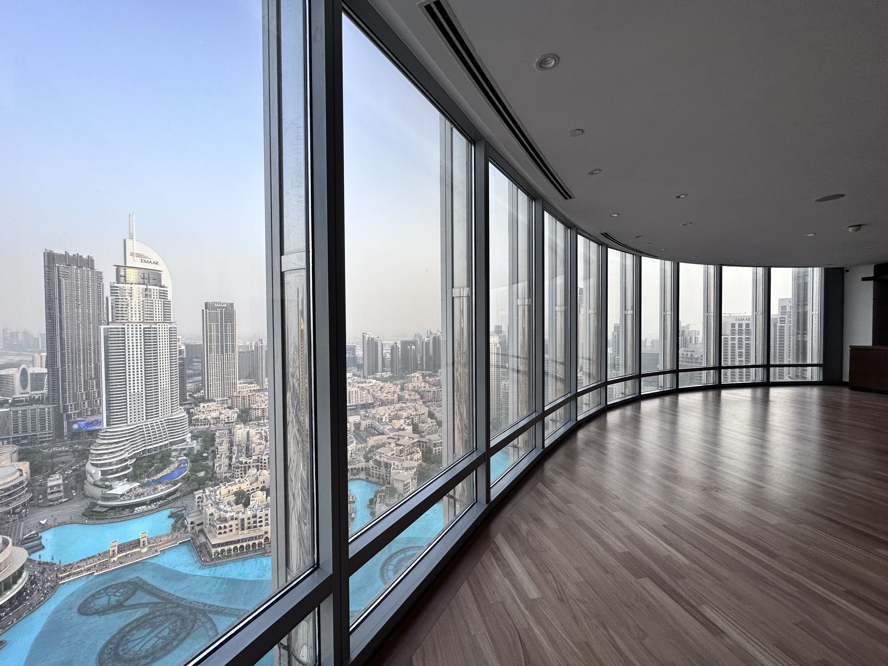 [TRAINING] Burj Khalifa | High Floor | Sea View