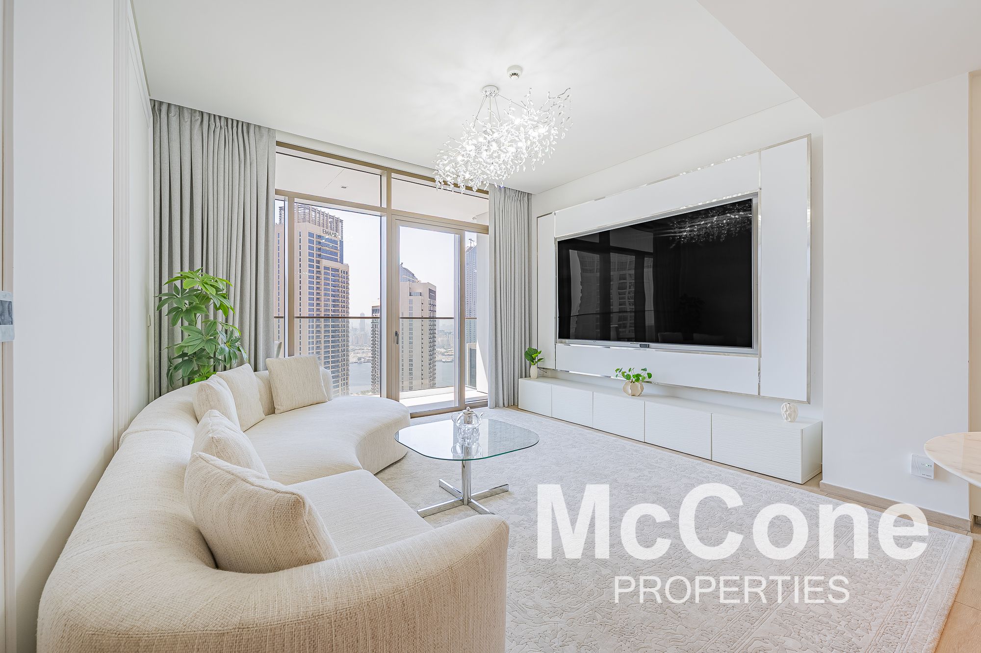 Elegant Furnished | High Floor | Canal | Vacant
