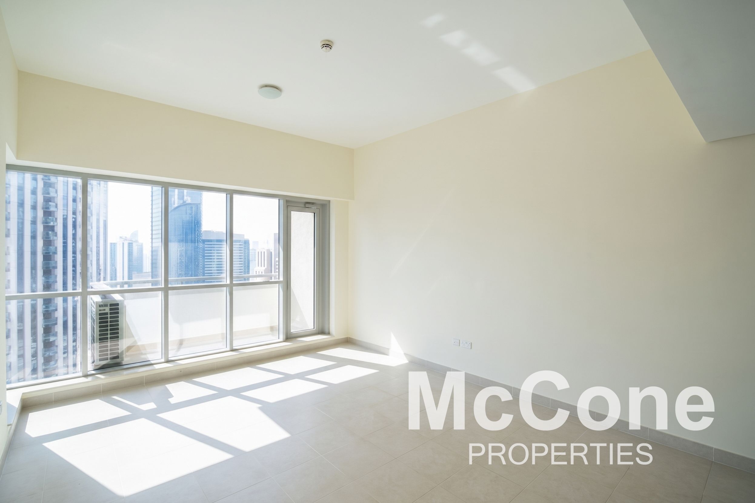 High Floor | Vacant | Boulevard View