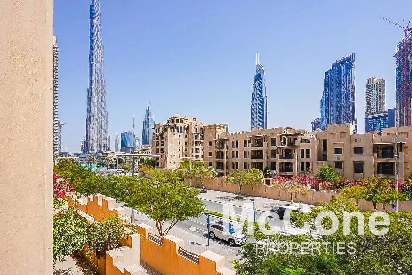 Burj Khalifa View | Bright Unit | Spacious
