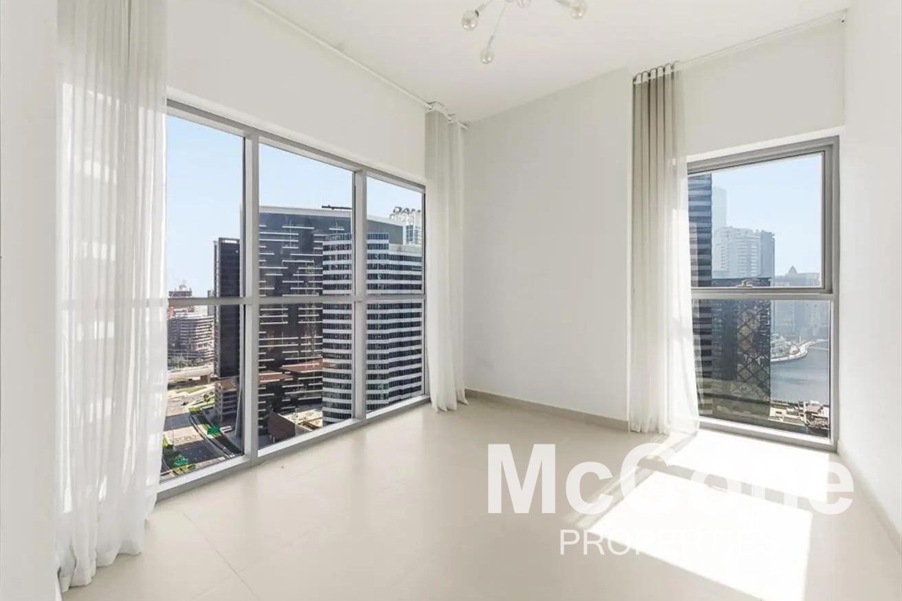 High Floor | Vacant | Great Condition
