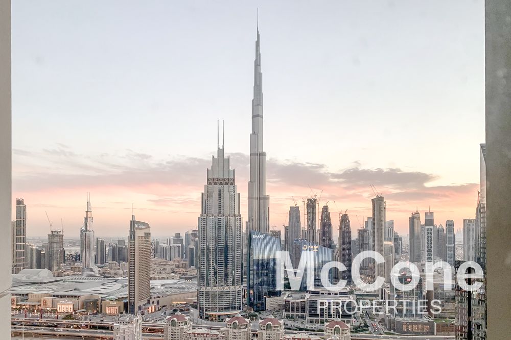Exclusive | Burj Khalifa View | Iconic Building