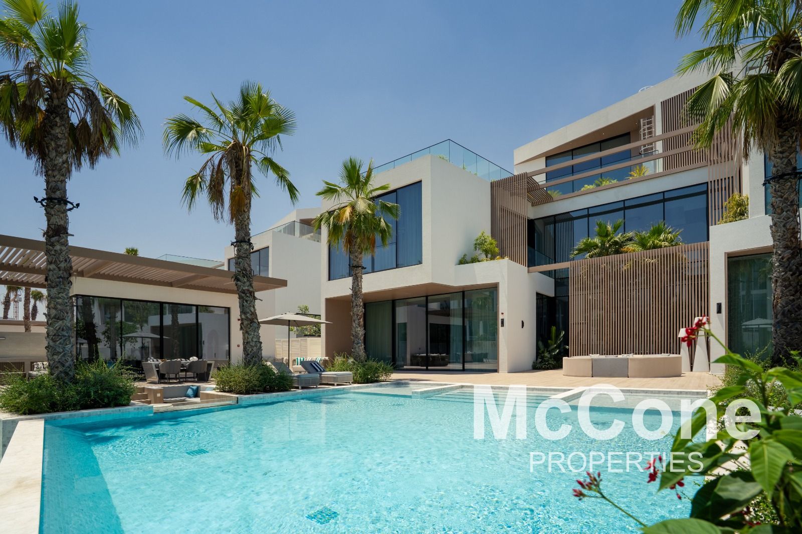 Luxury Dreamy Oasis | Lush | Private Mansion
