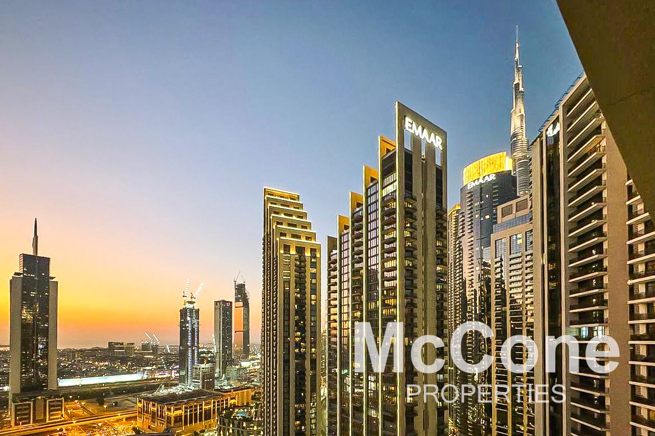 Upgraded | Fully Furnished | High Floor