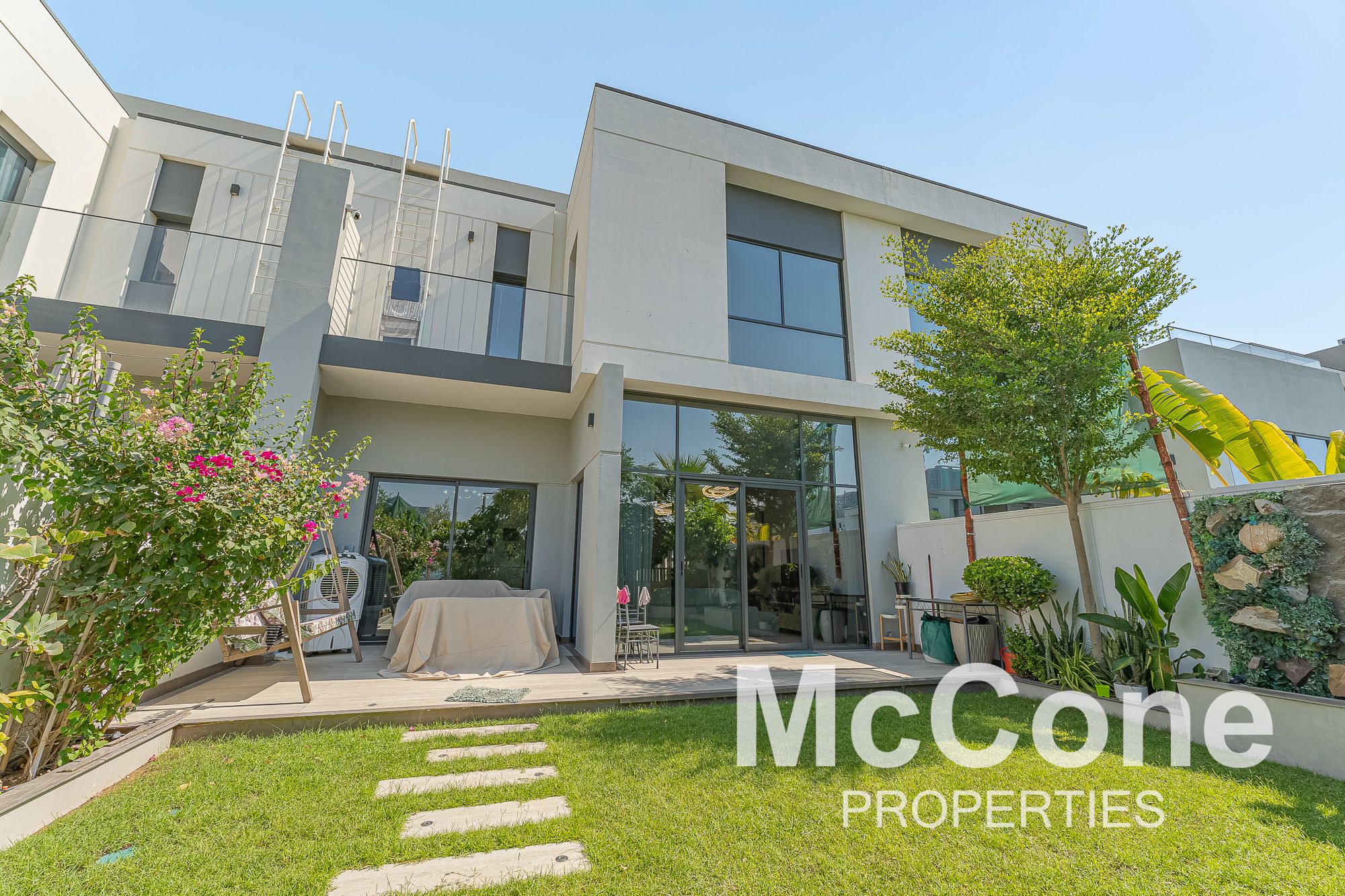 Internal | Landscaped | Prime Location