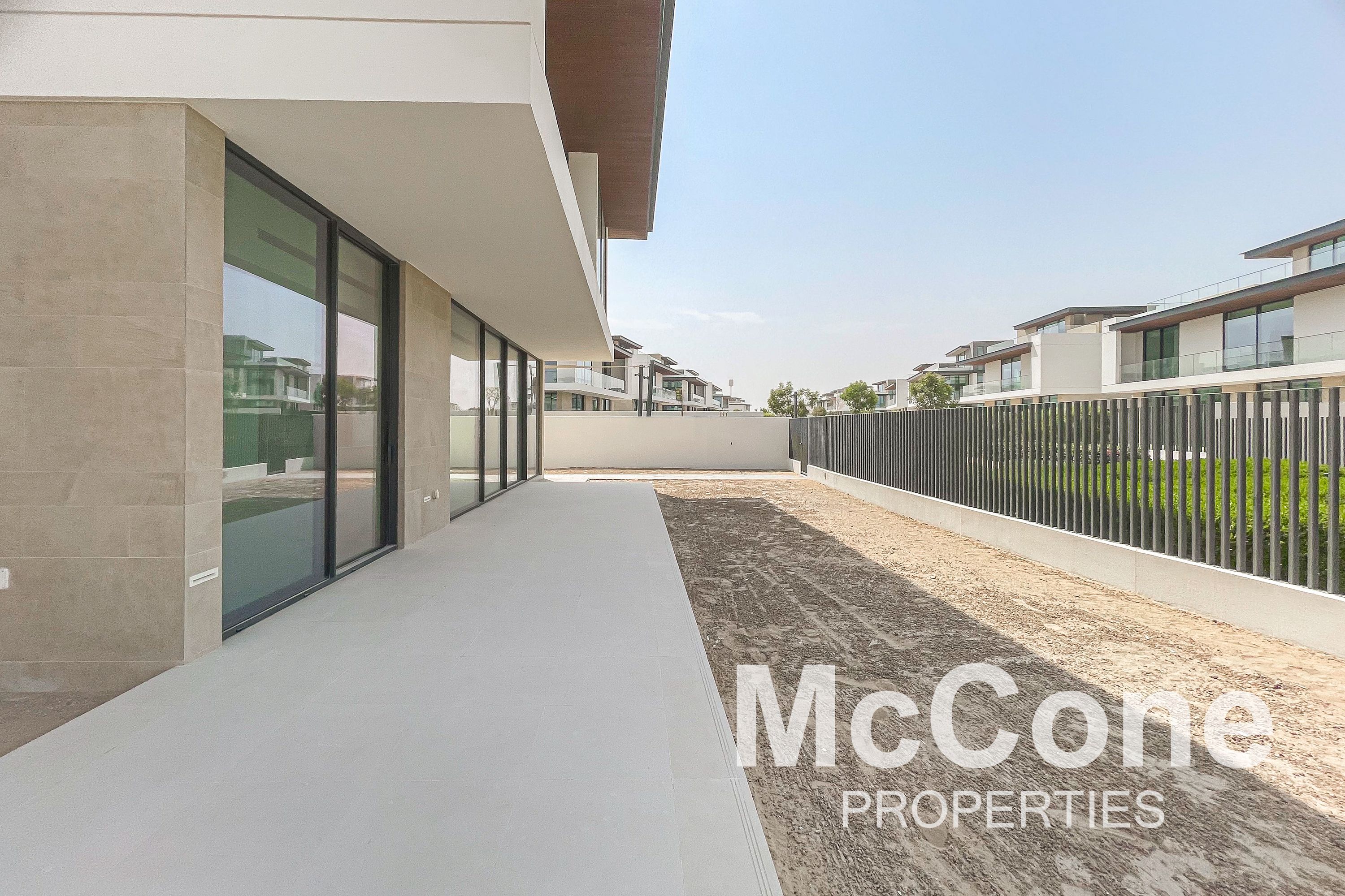 Large Family 4Bed | Close to Amenities | Best deal