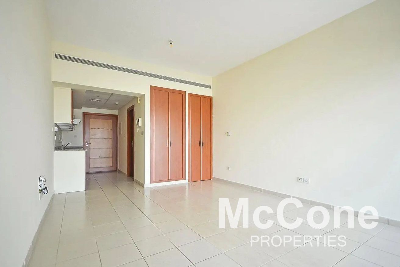 Spacious Studio | Vacant | Emaar Community Living