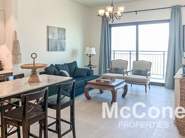 Full Golf Course | Semi Furnished | VOT