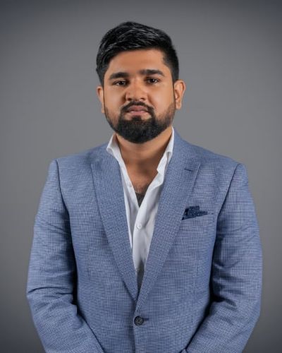 Adil Almash Khan