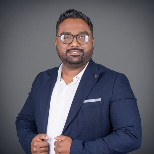 Siros Raju